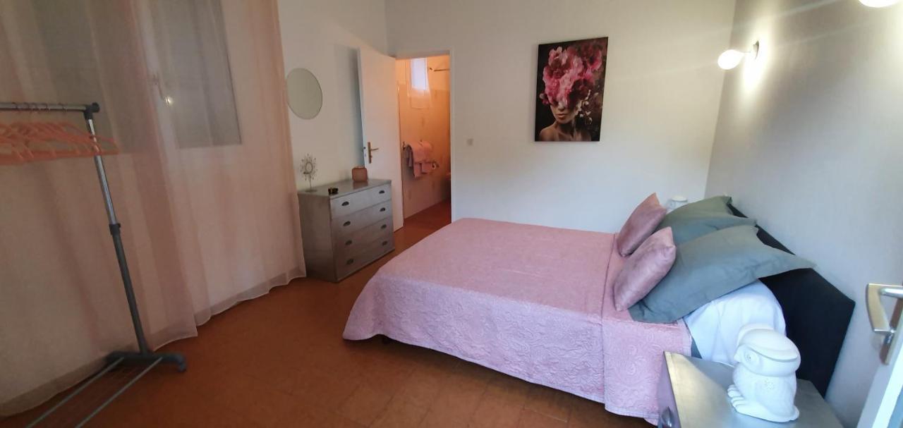 Bed and Breakfast Chez Isabelle Luri Екстер'єр фото